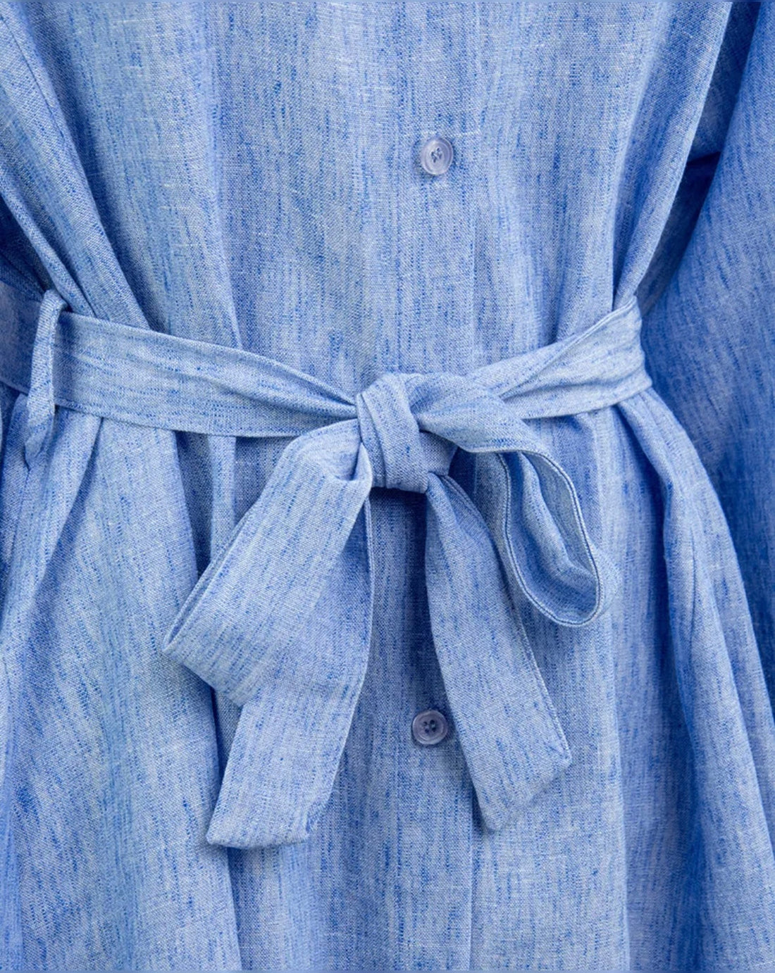 Modetrendfarbe Blau für das Frühjahr 2025: Frische, Eleganz und Vielseitigkeit