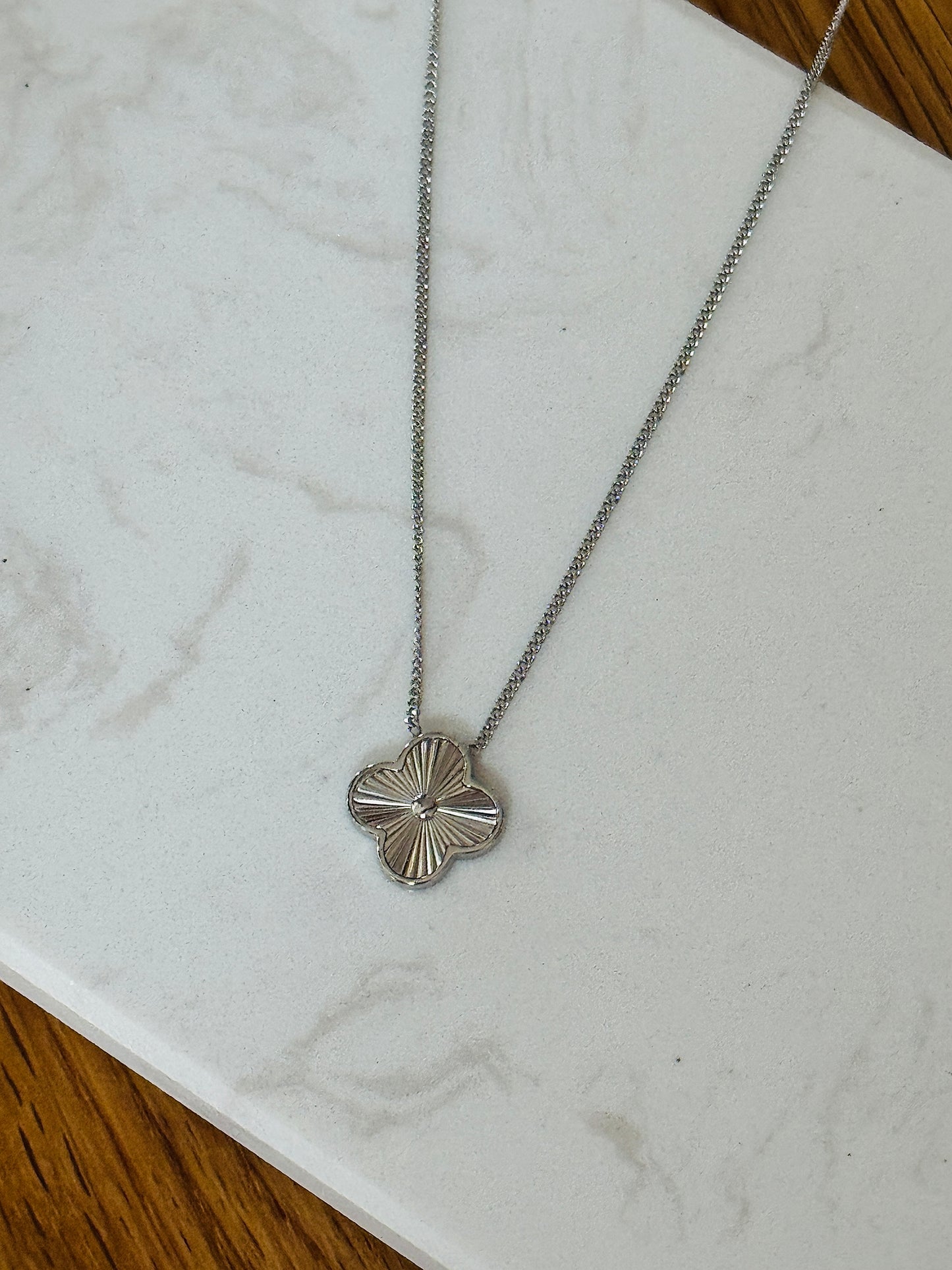 Shine Clover Kette | 18K vergoldet