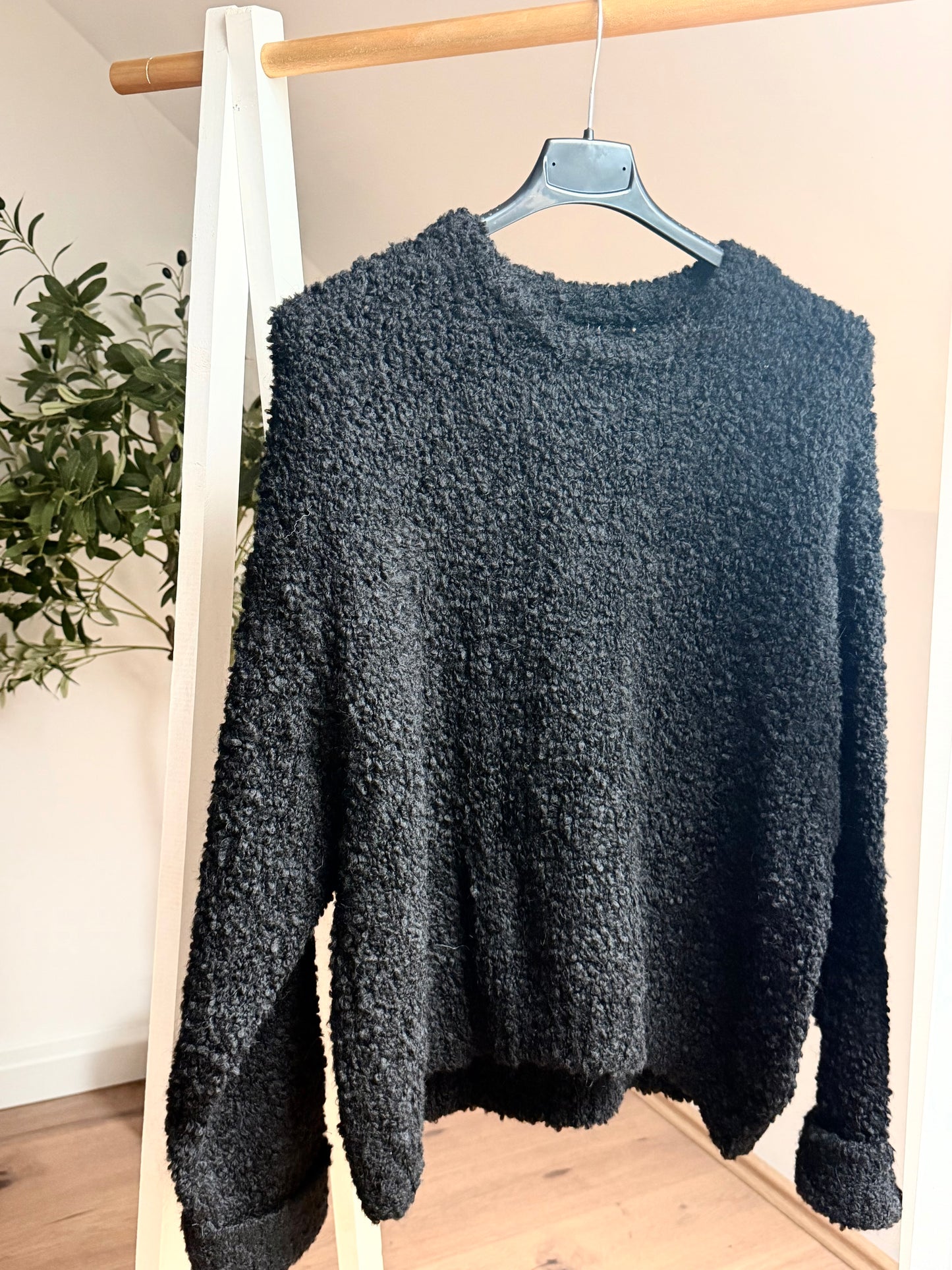 Kuscheliger Teddy-Pullover mit Rundhals – in fünf Farben