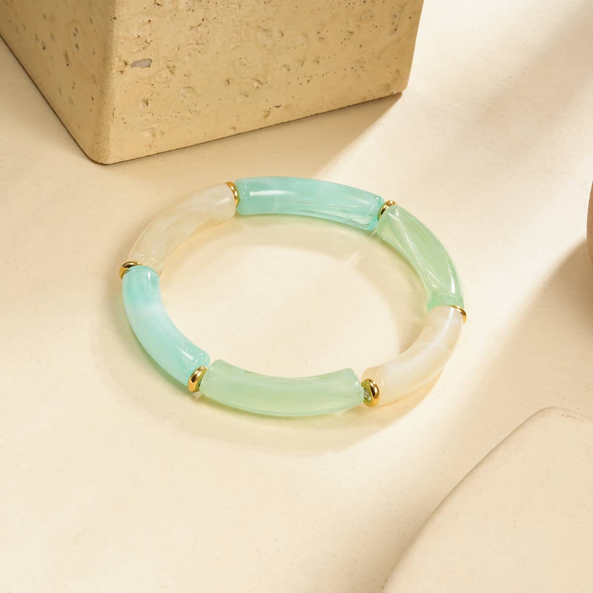 Elastisches Armband aus Harz in dreifarbiger blauer Ausführung