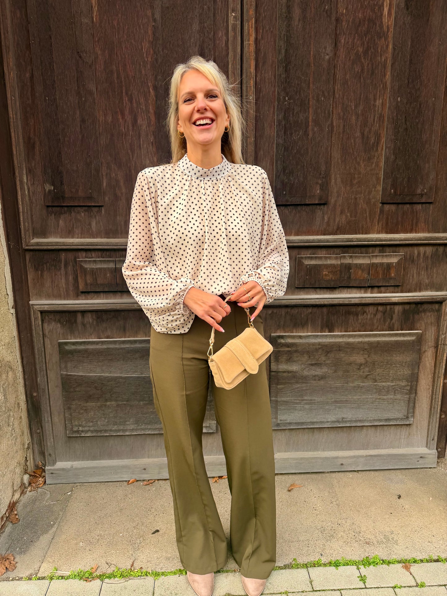 Wild Chic Mini-Ledertasche aus echtem Wildleder – Braun & Beige