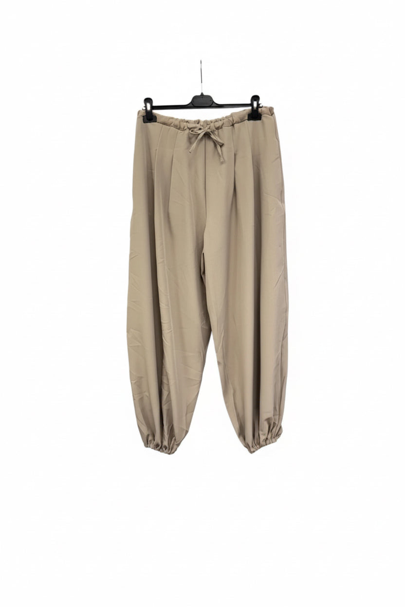 Balloon Fit Hose – moderne Trendhose mit Tunnelzug & Falten in Taupe, Blau & Mint