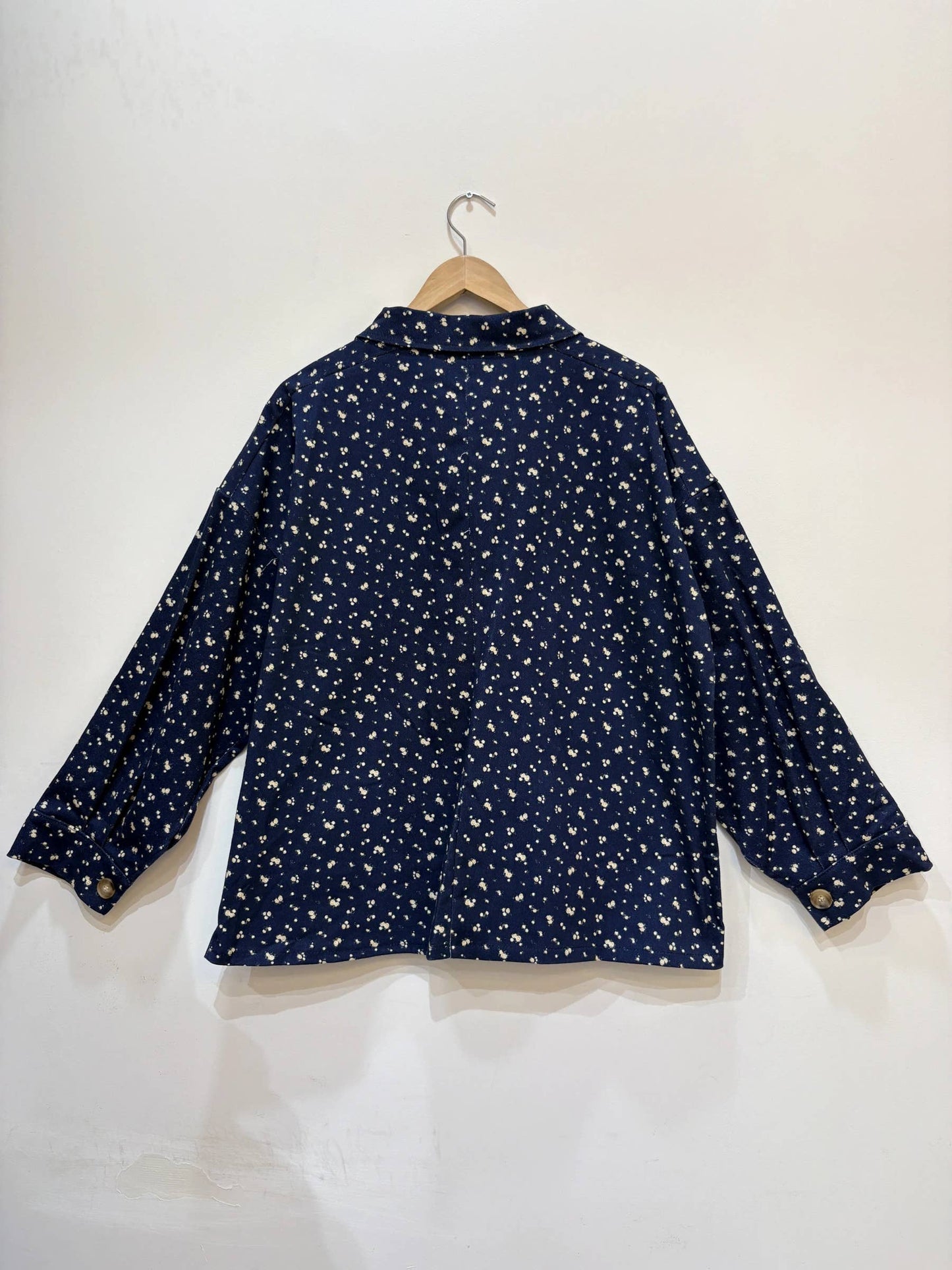 Große Größe Denimjacke mit Blumenmuster PV2630GT-1