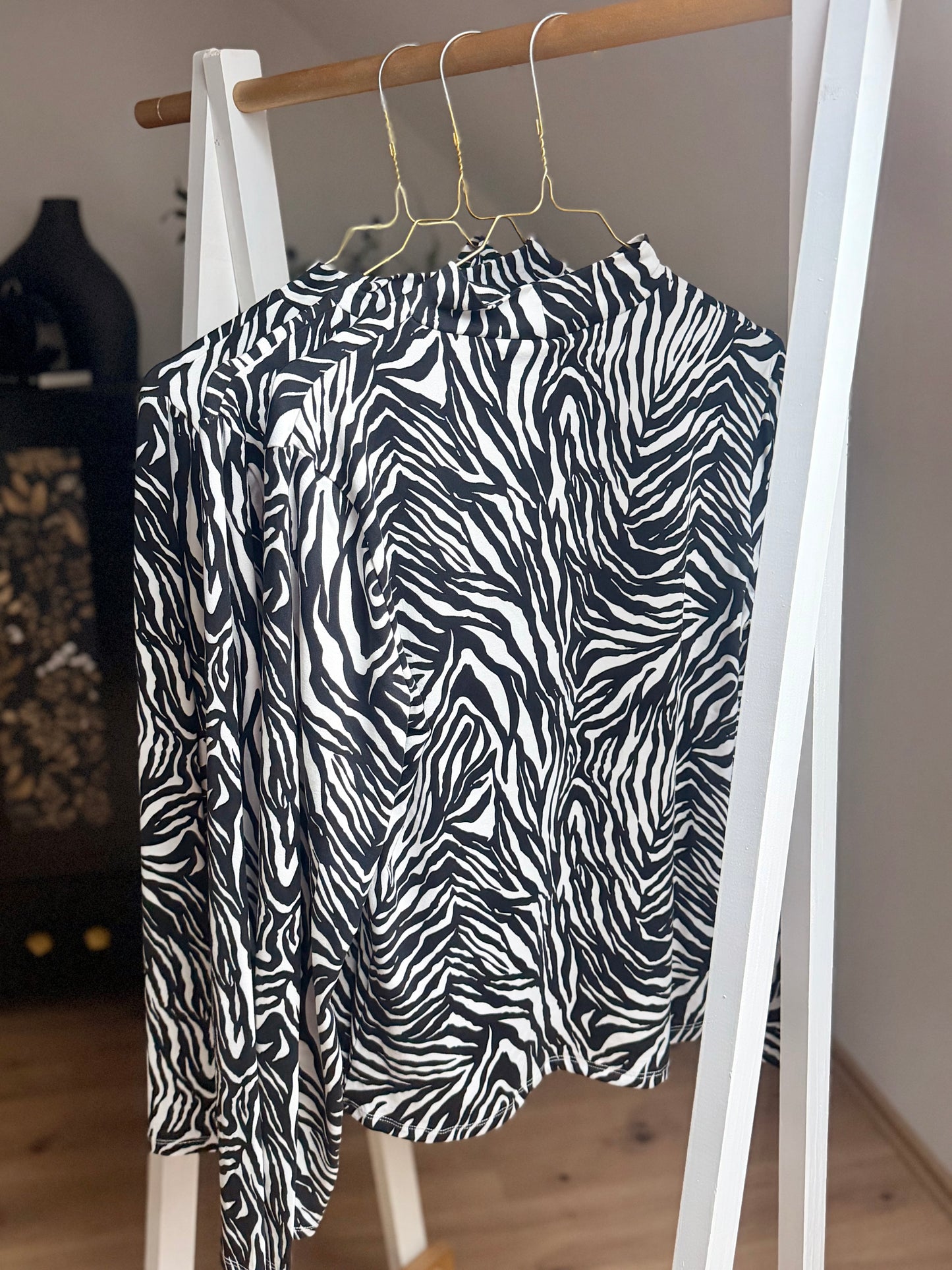 Langarmshirt mit Zebra-Print – Schwarz/Weiß | Stretch Longsleeve Damen