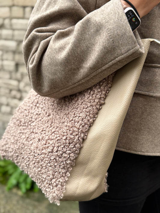 Teddy Shopper in Taupe – Stilvoll & Geräumig