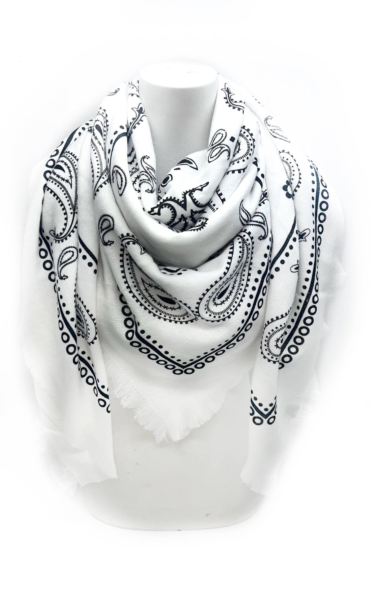 K2 quadratischer Wollschal mit Paisley‑Muster