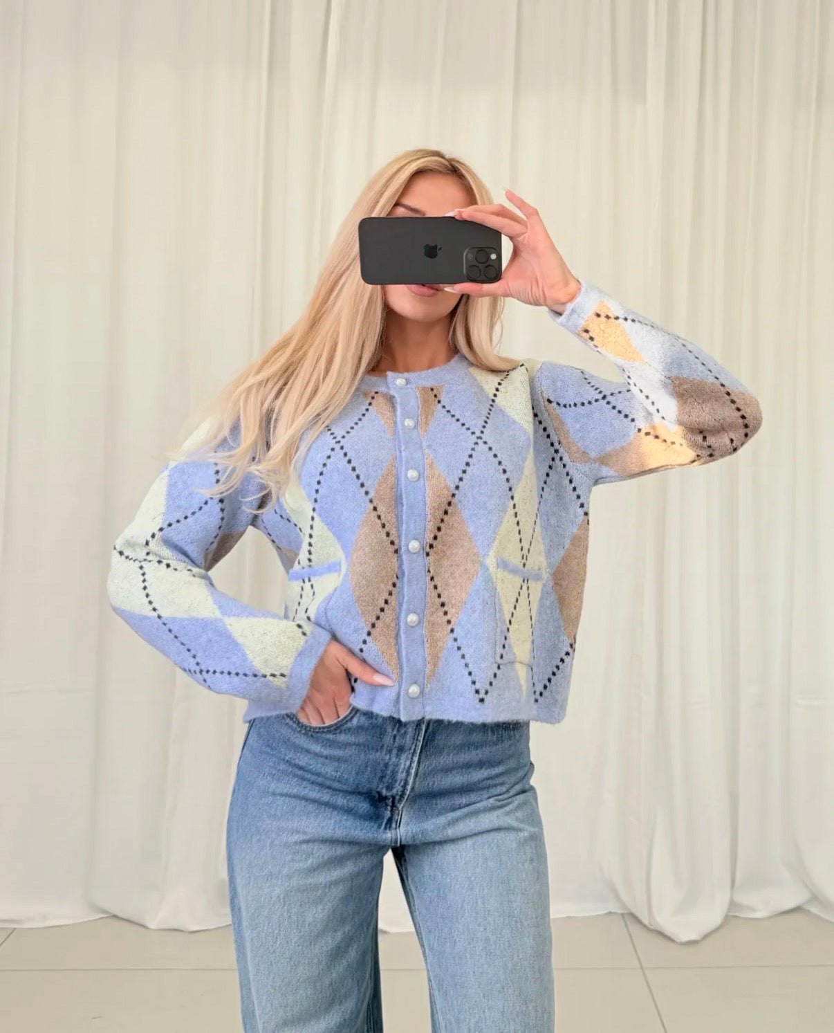 Pastell Strickcardigan Polly mit Perlenknöpfen | blau – Damen Kurzjacke