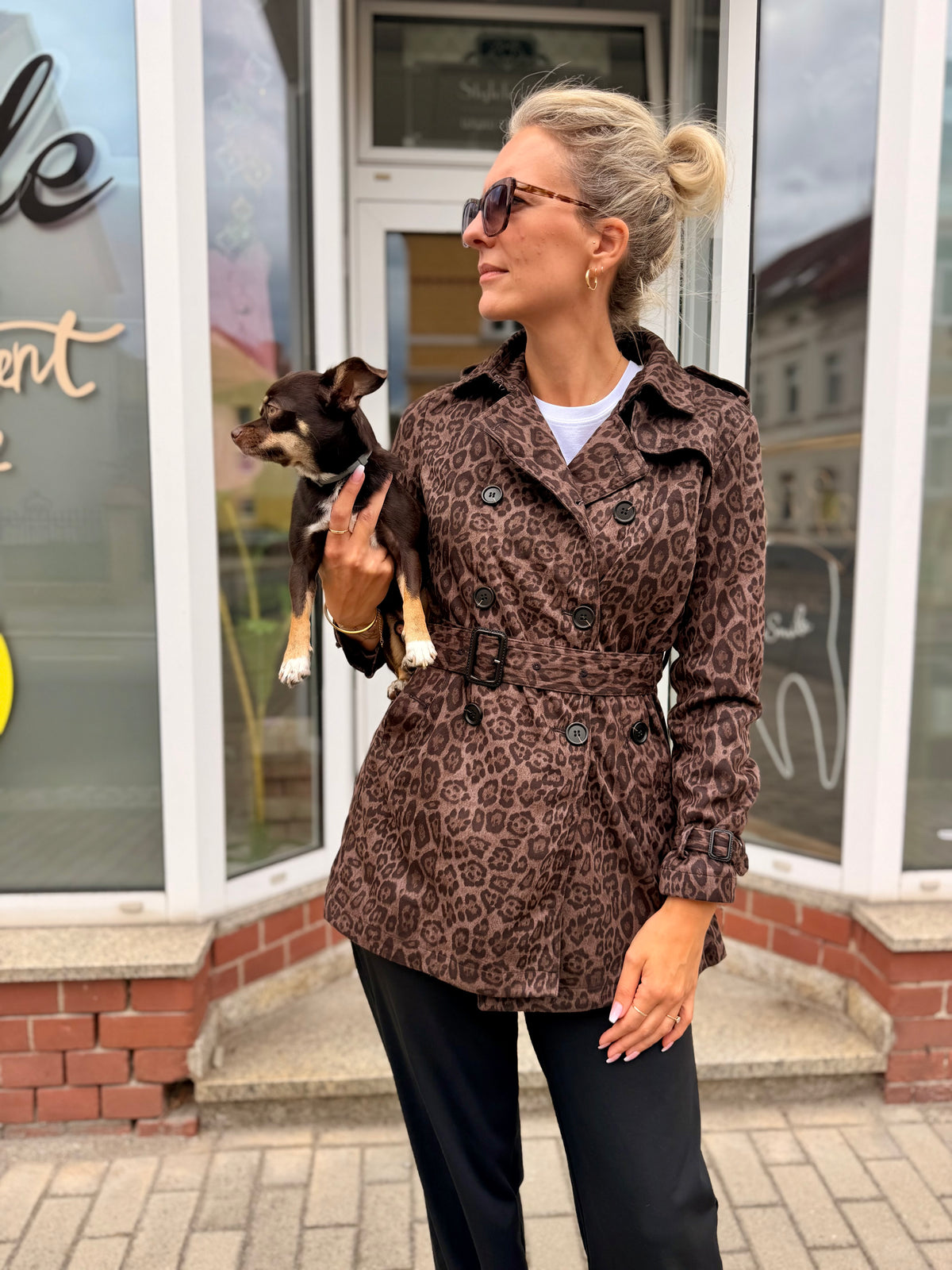 Leo Trenchcoat  – Eleganter Mantel mit Gürtel