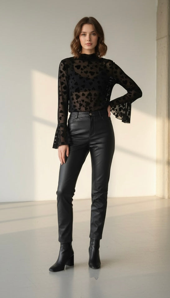 Mesh Top Herzen – Damen Langarmtop mit Herzmuster