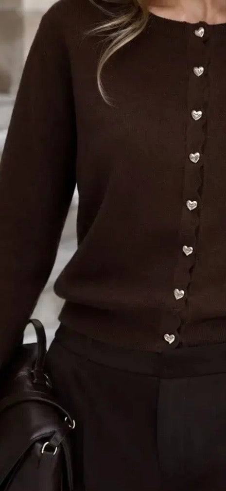 Amour Cardigan – Strickjacke mit Herzknöpfen
