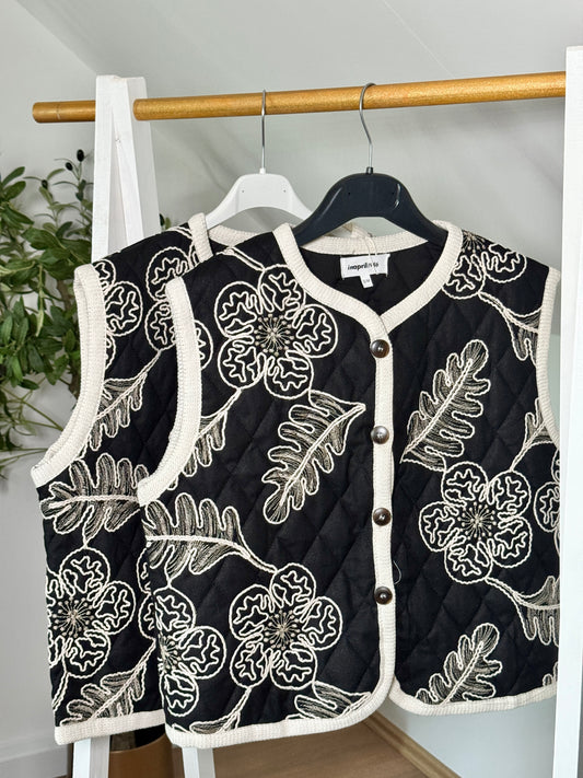 Gestepptes Weste mit Blumenstickerei – Schwarz/Beige