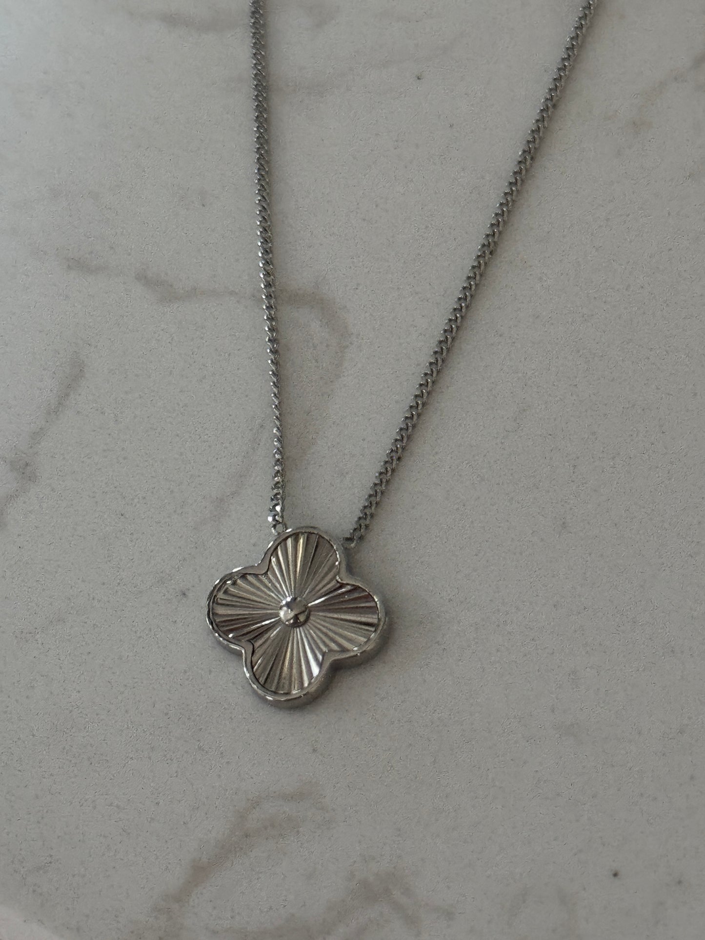 Shine Clover Kette | 18K vergoldet
