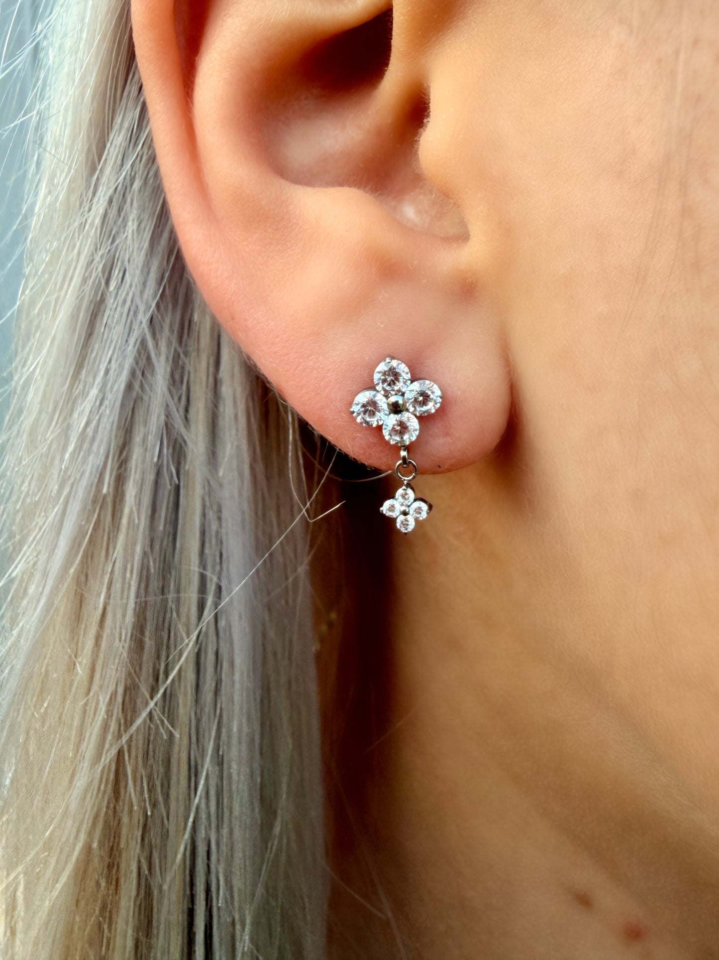 Double Four Ohrstecker | Titan