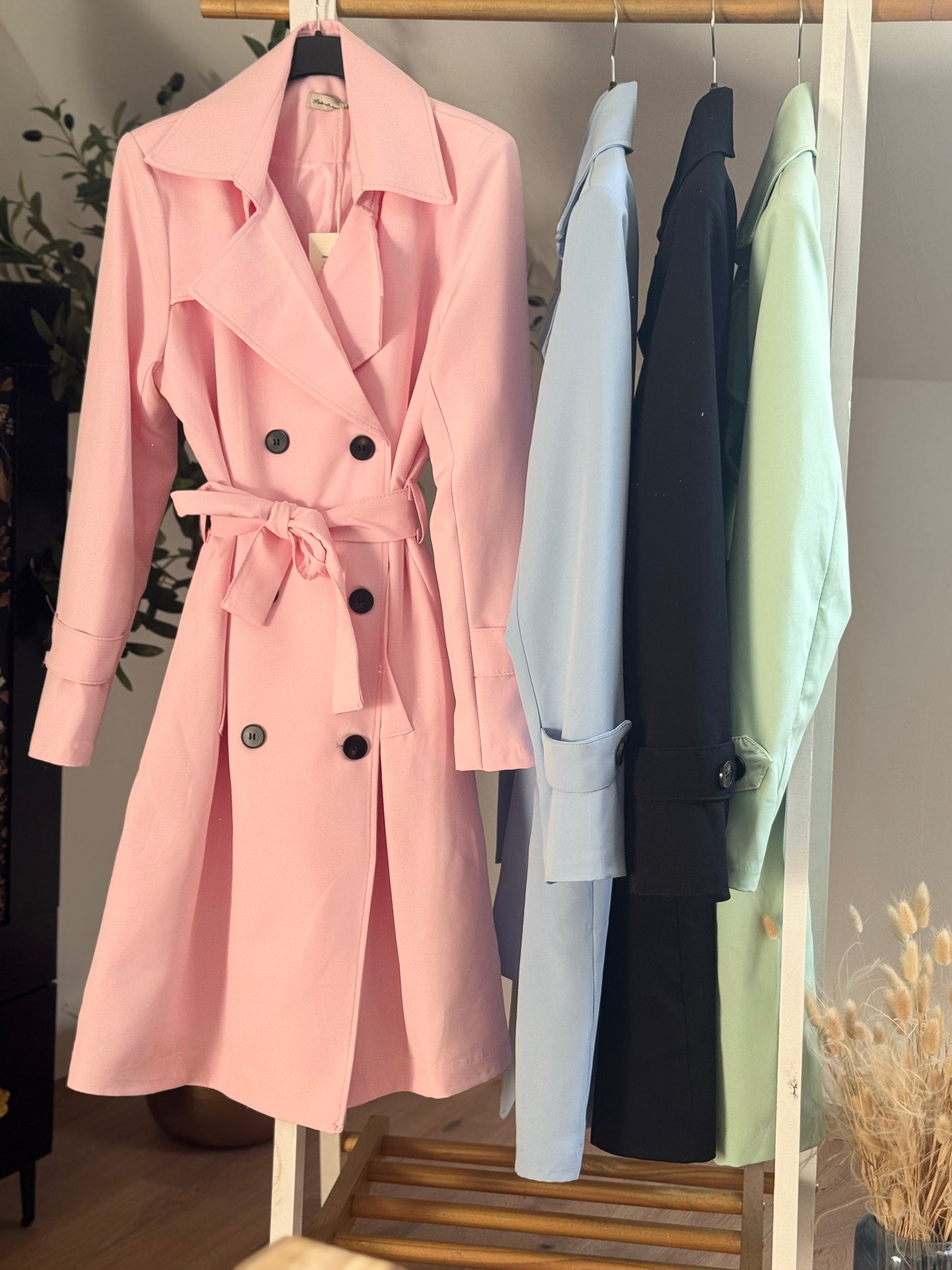Eleganter Trenchcoat in – Dein Statement für Stil und Klasse!