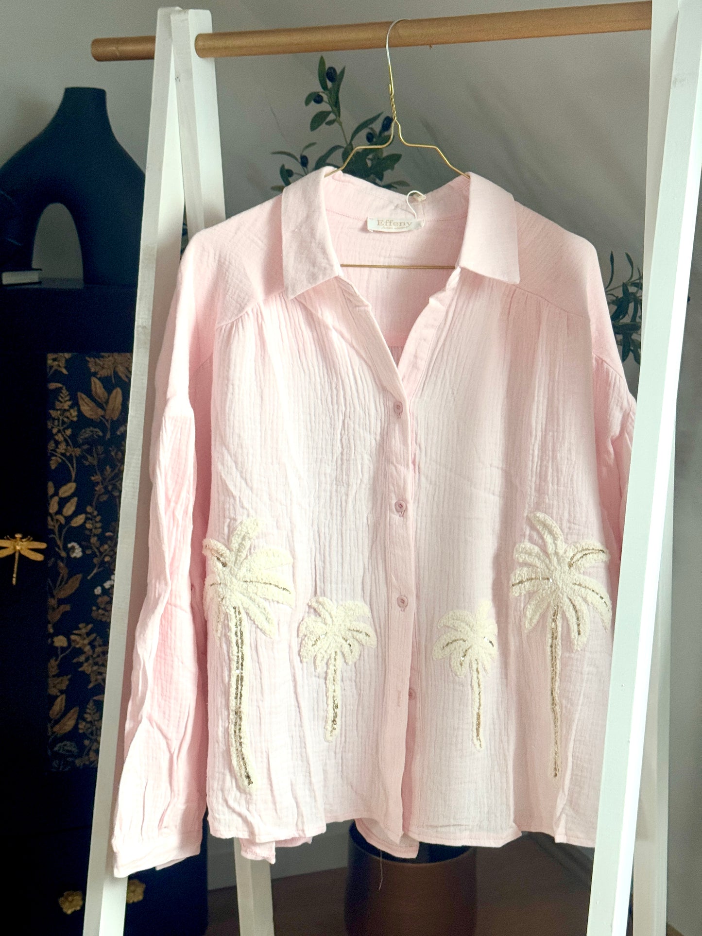 Oversize Musselin-Hemd “Tropical Breeze” mit Palmen-Stickerei - rosa