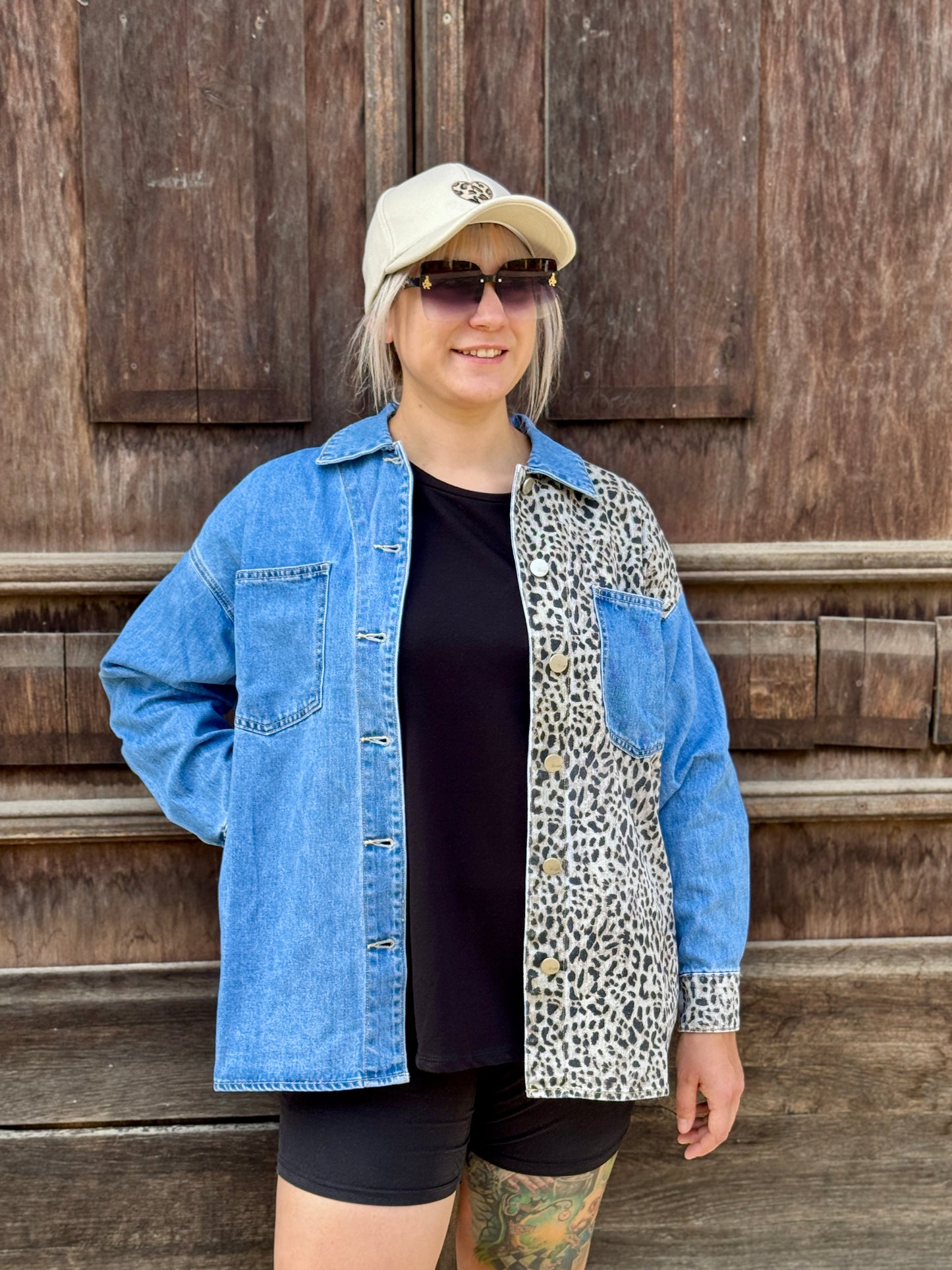 Jeansjacke im Patchwork-Style – Denim & Leo-Print Overshirt