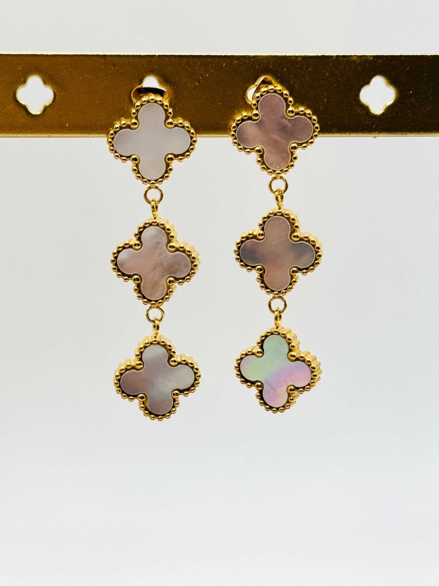 Clover Perlmutt Ohrhänger | 18K vergoldet