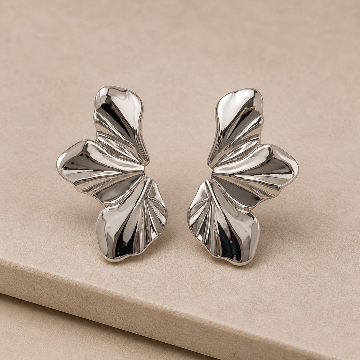 Sculptural Flow Earrings - Silber
