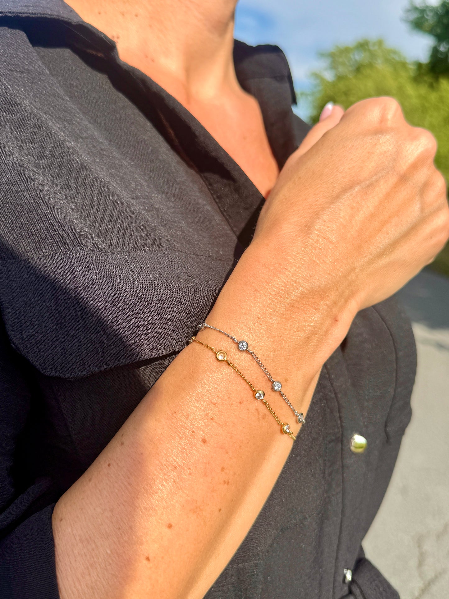 Zirkonia Sparkle – Filigranes Armband mit Ziersteinen (vergoldet oder silber)