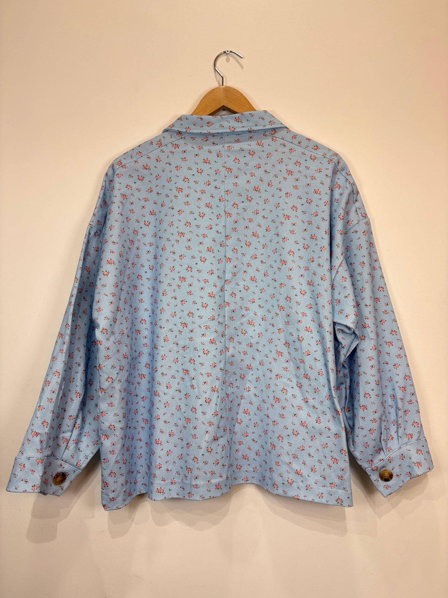Große Größen Denimjacke mit Blumenprint PV2630GT