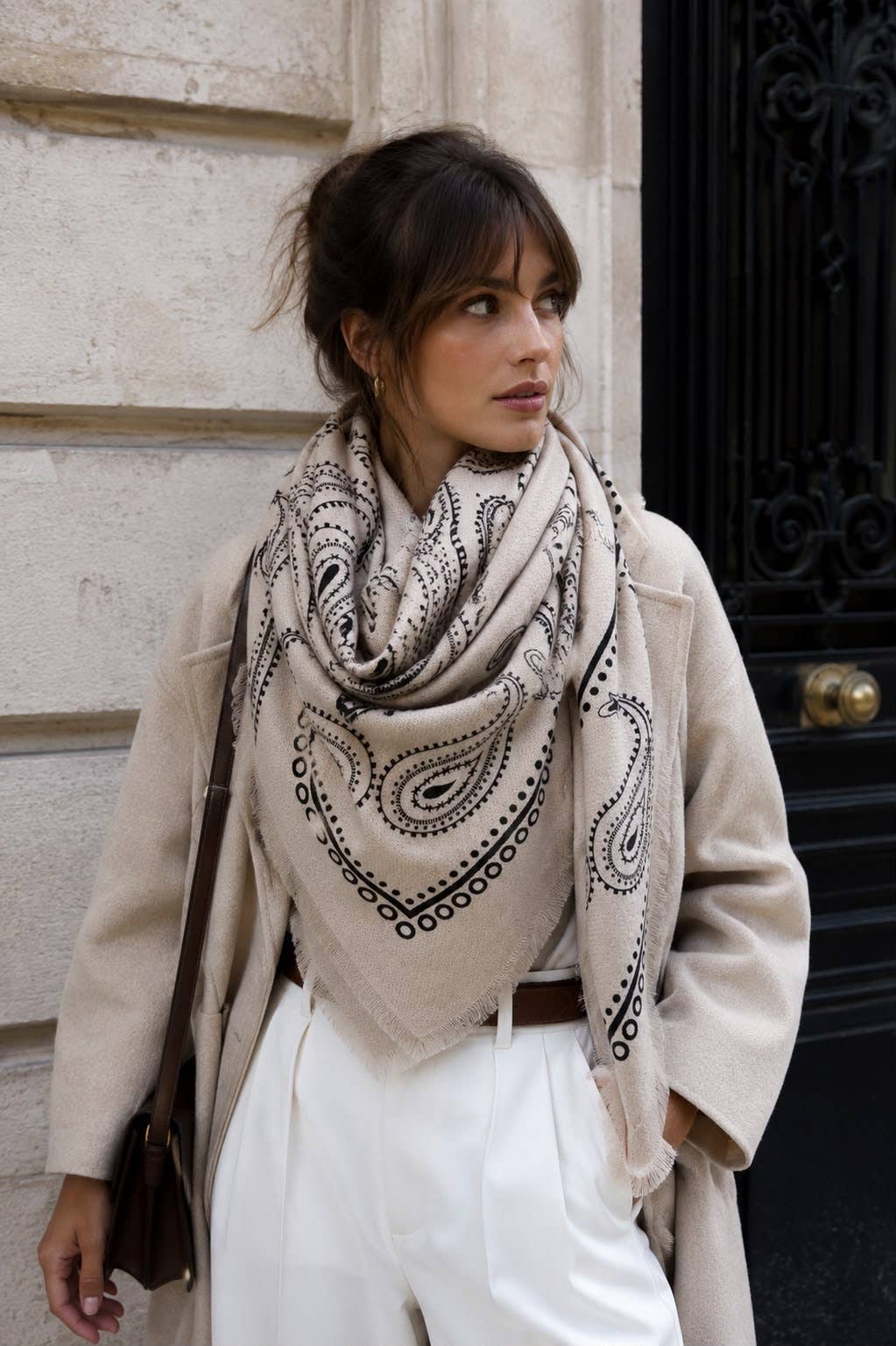 K2 quadratischer Wollschal mit Paisley‑Muster