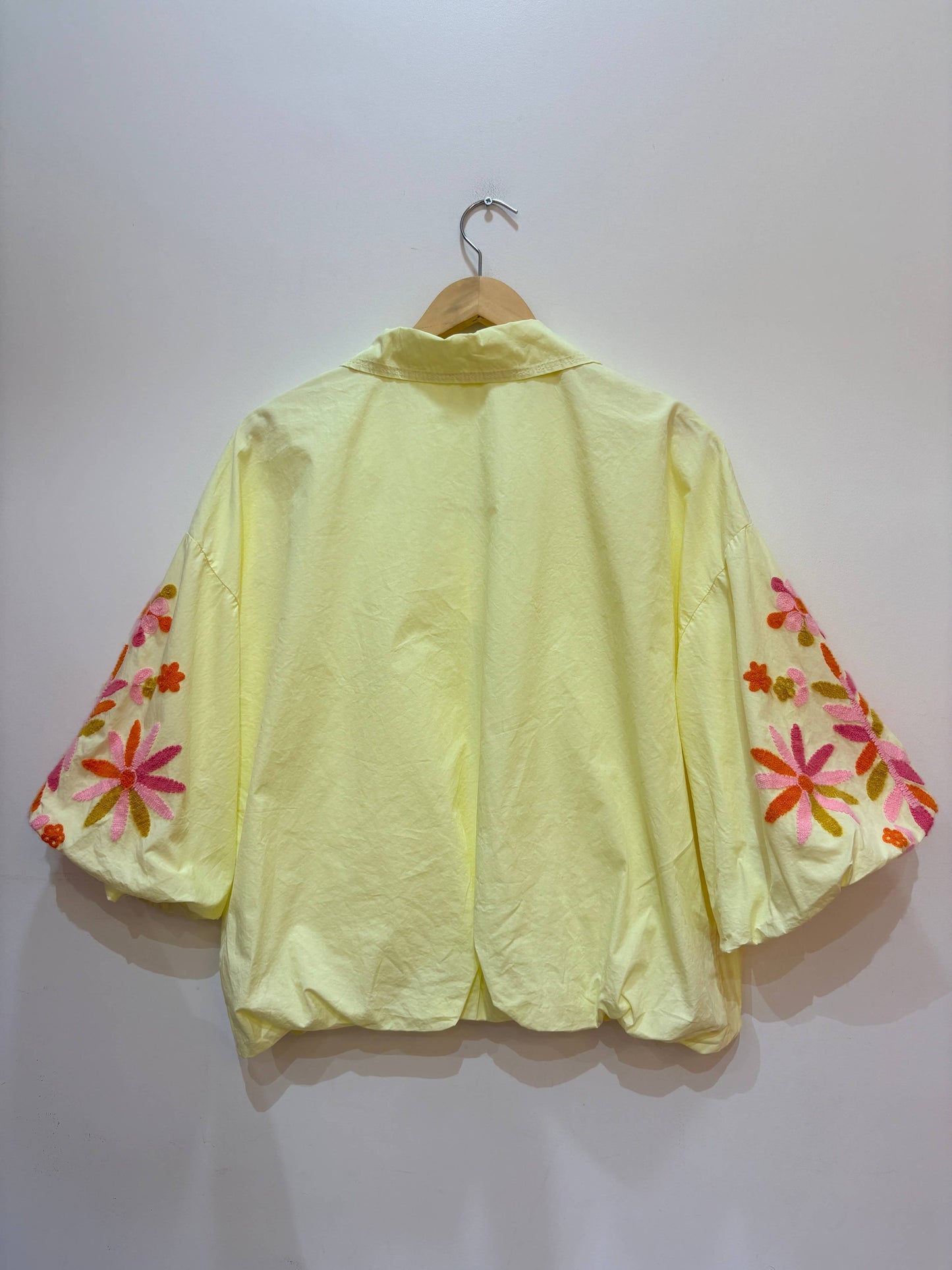 Overshirtjacke mit bestickten Ärmeln PV2648