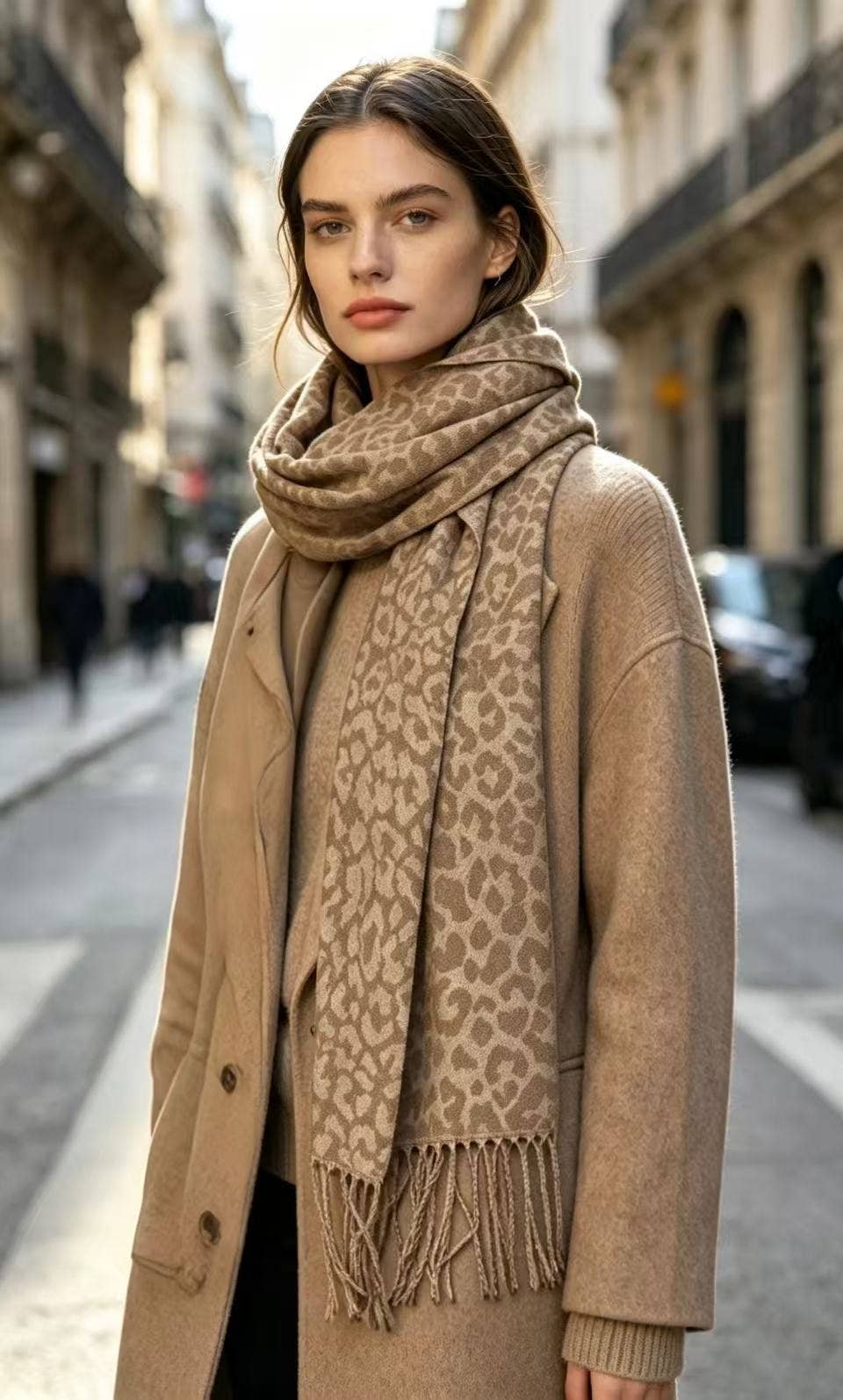 Damen-Schal mit Leopardenmuster und Fransen